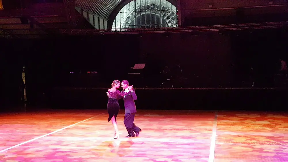 Video thumbnail for Fausto Carpino & Stephanie Fesneau ❤ Tarbes en Tango 2018 - Soirée des Maestros - 11 couples