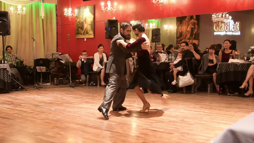Video thumbnail for Guiller "Peque" Barrionuevo y Mariela Sametband en Porteño y Bailarin- 1
