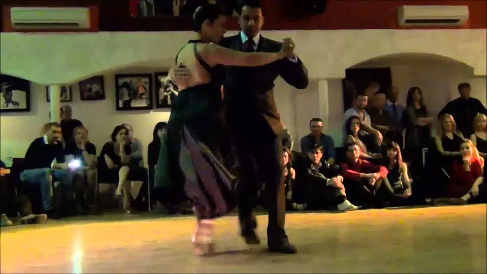 Video thumbnail for Facundo de la Cruz y Paola Sanz 2013 - Roma - Italia - Vals 2/4 - La Serenata