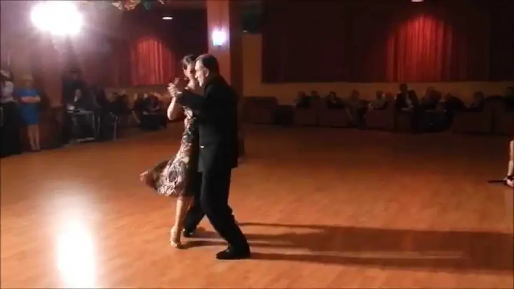 Video thumbnail for Pescara Tango Festival 2014 - 04 - Ricky Barrios e Laura Melo "Bahìa Blanca"