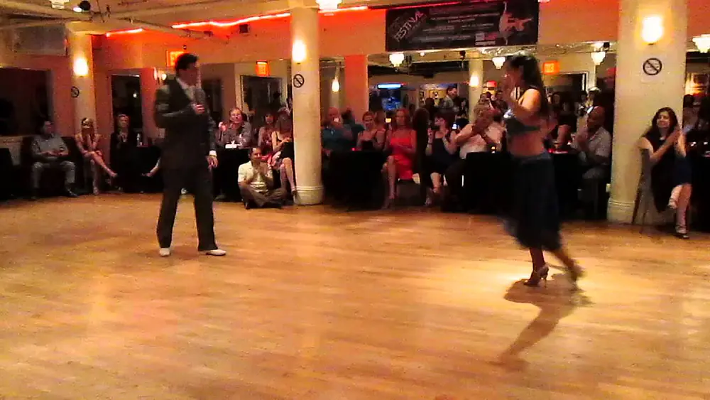 Video thumbnail for Argentine Tango: Rosalía Gasso and Alejandro Barrientos @ Tangueria (3)