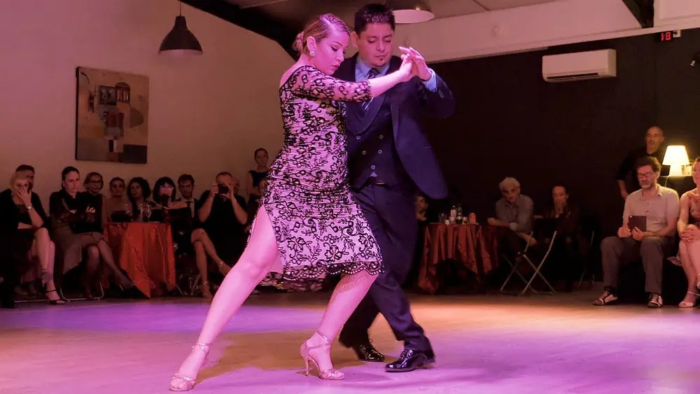 Video thumbnail for Танец Noelia Hurtado and Carlitos Espinoza в стиле Status Quo/Танго