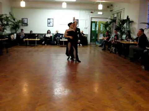 Video thumbnail for Tango Weekend 2 - Yanina Quiñones and Neri Piliu - 3 of 4