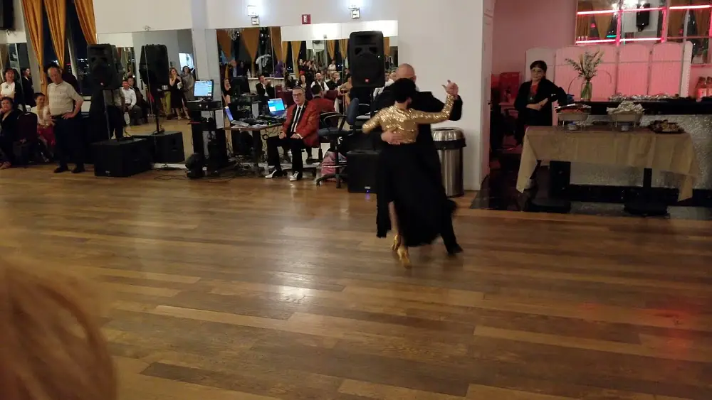 Video thumbnail for Argentine tango: Guillermina Quiroga & Mariano Logiudice - No Hay Tierra Como La Mía