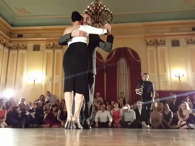 Video thumbnail for Gianpiero Galdi e Maria Filali - Krakus Aires Tango Festival 2017 -2/4