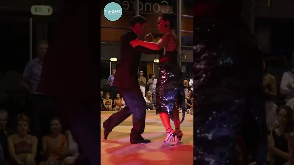 Video thumbnail for Yanina Quiñones & Neri Piliú dance Juan D'Arienzo - Color Cielo