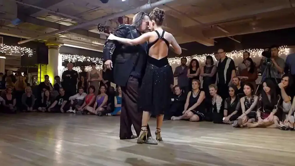 Video thumbnail for Tango: Chicho Frumboli & Juana Sepulveda bailan tango en Nueva York