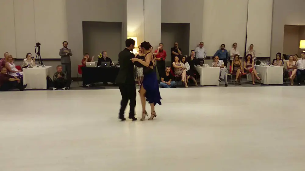 Video thumbnail for Facundo Piñero y Vanesa Villalba.13th int.Tango fest. S.Milonguero Reliquias (2-5)