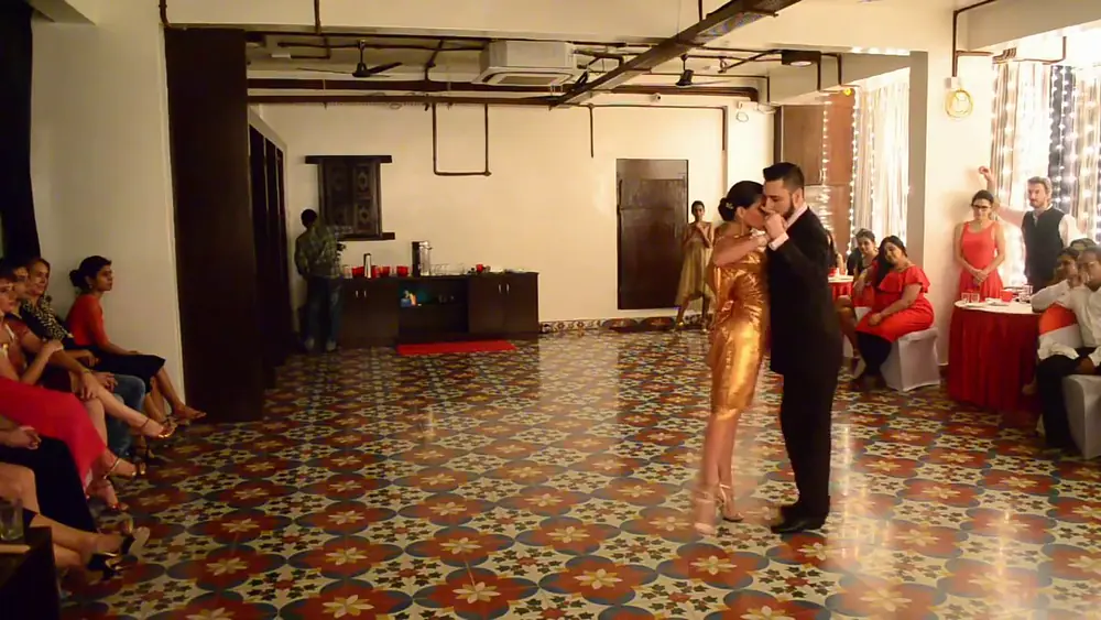 Video thumbnail for Javier Rodriguez and Fatima Vitale in India (2/4) - Bangalore Tango Academy 01.10.2016