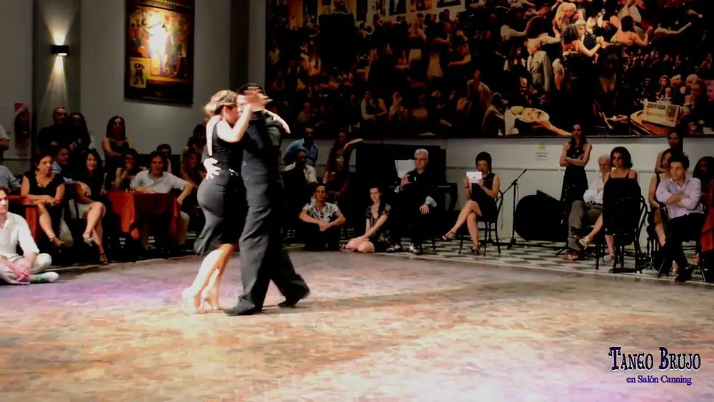 Video thumbnail for Noelia Hurtado & Carlos Espinoza en Tango Brujo - Salón Canning!!! 3/4