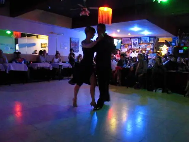 Video thumbnail for Allison Murray y Carlos Boeri ~ Tango Club Milonga