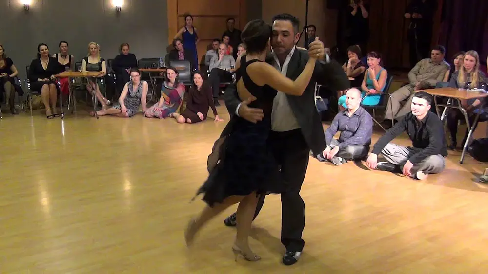 Video thumbnail for Alejandro Larenas y Marisol Morales. "DT2015". El 1 baile.