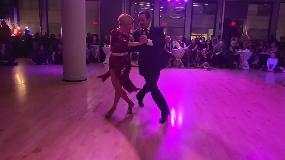 Video thumbnail for Argentine tango: Analia Carreño and Luis Ramirez - Lejos de Ti