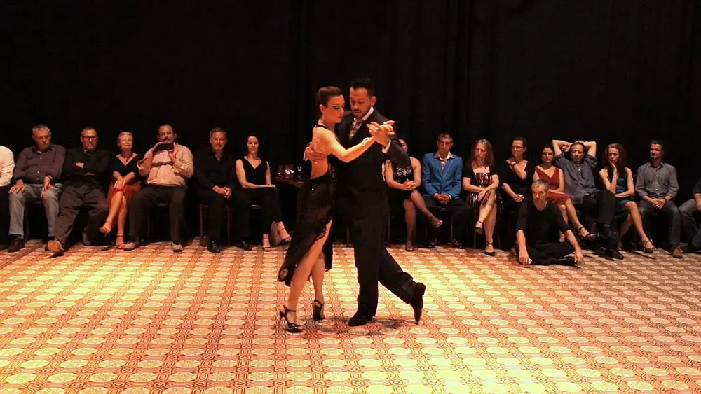 Video thumbnail for Tango: Laura D'Anna y Sebastian Acosta, 4/11/2016, Patio de Tango, 1/4