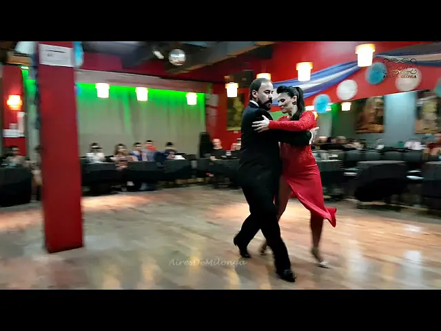 Video thumbnail for Daniel Nacucchio, Cristina Valeria Sosa, baile de tango profesional, milonga porteño y bailarin