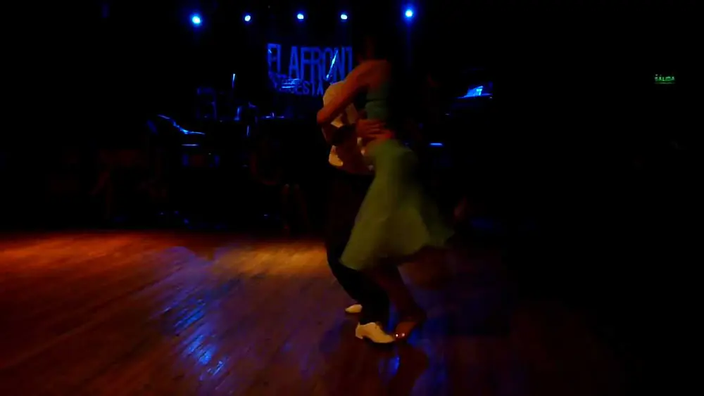 Video thumbnail for Natasha Lewinger y Pablo Rodríguez bailan en Maldita Milonga 15/02/2012 Tema 1