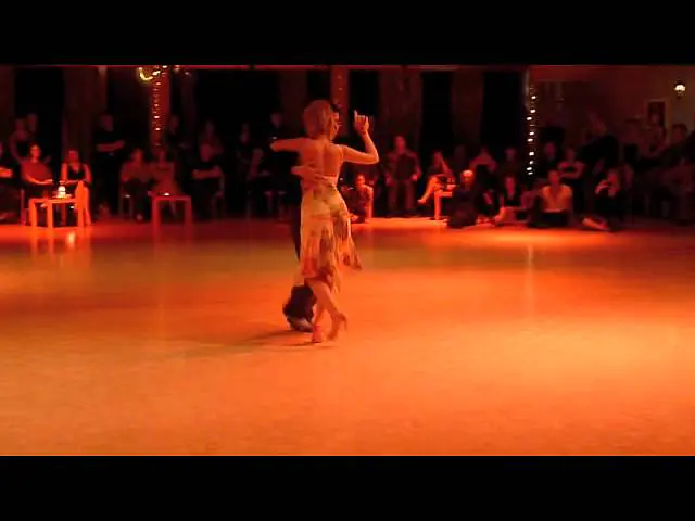 Video thumbnail for Carlitos Espinoza & Noelia Hurtado, Basel 2012