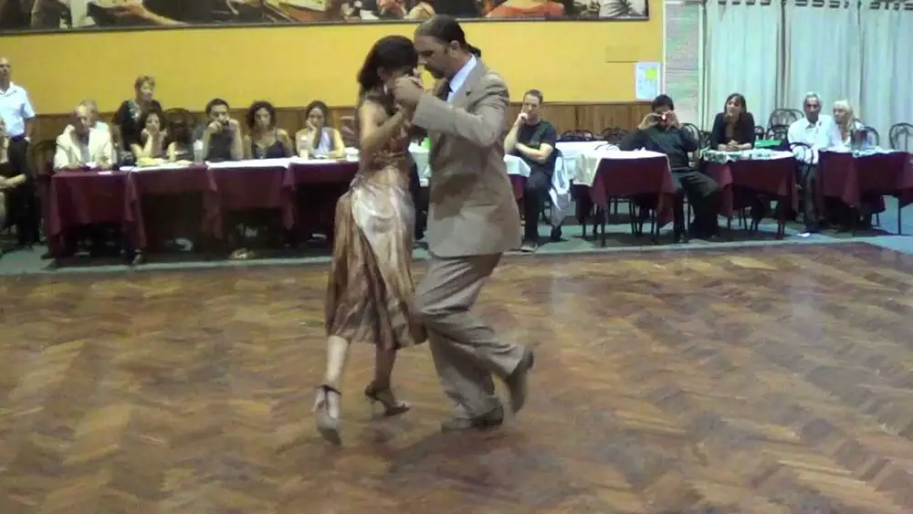 Video thumbnail for Luciana Gorosito y Adrián De Gregorio (Tango)  "Paciencia" "Salón Caning" (Jueves 28-02-13) 3/4