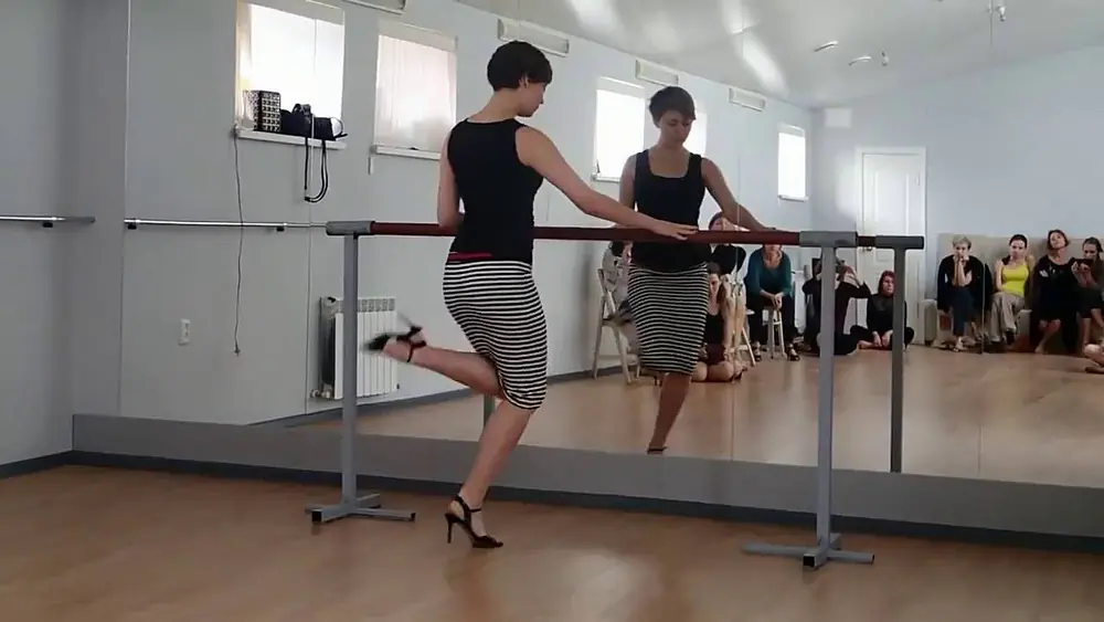 Video thumbnail for Tango Women´s Technique. Improvisation. Workshop. Voronezh. Angelina Zubko.