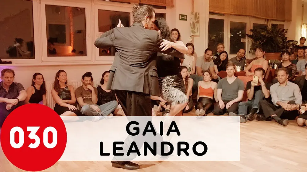 Video thumbnail for Gaia Pisauro and Leandro Furlan – En esta tarde gris