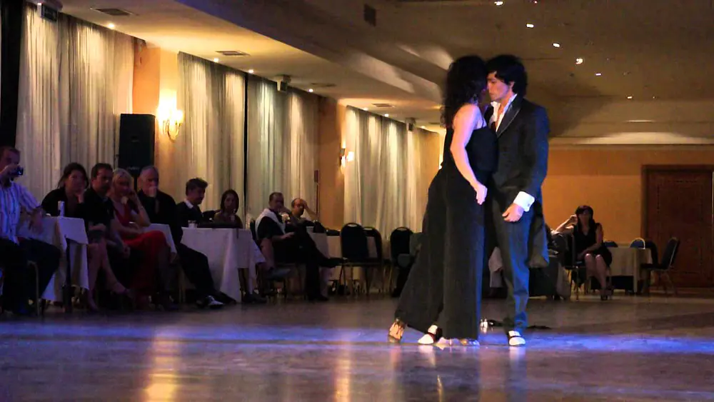 Video thumbnail for Esteban Cortez y Evelyn Rivera - TangoCamp 2011 Italy