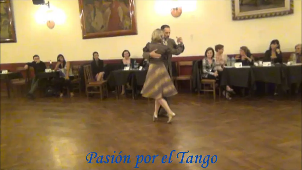 Video thumbnail for ALISON MURRAY y CARLOS BOERI Bailando el Tango MI DOLOR en Porteño Y Bailarín