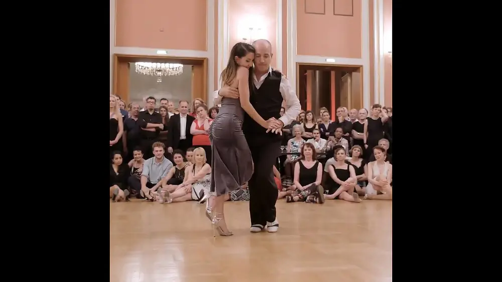 Video thumbnail for Cecilia Berra & Horacio Godoy -  El Cuarteador #TangoMoment