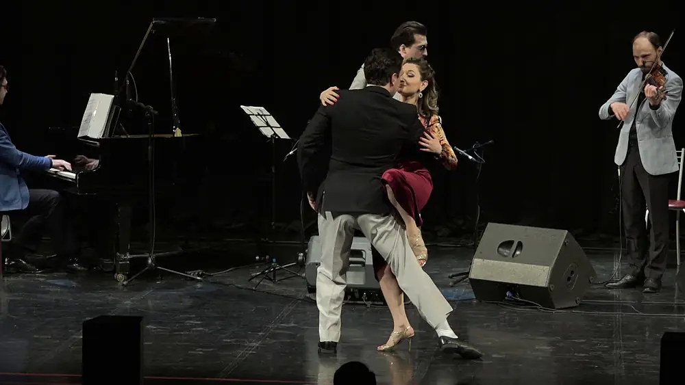 Video thumbnail for Solo Tango orquesta - Vida Mia / Sergey & Anna Sokhnenko