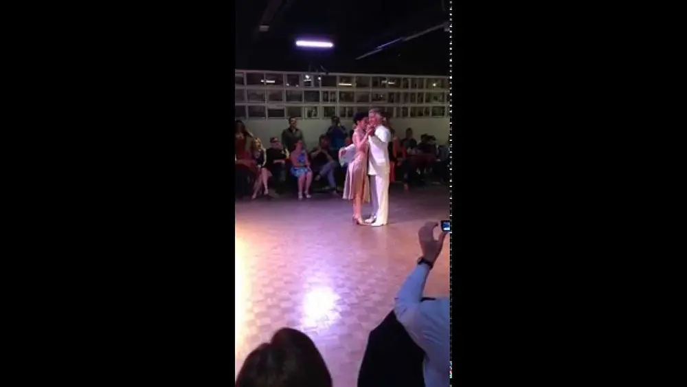 Video thumbnail for DANY "El Flaco" y DAIANA GUSPERO bailan en Zotto Tango Academy 09.05.15