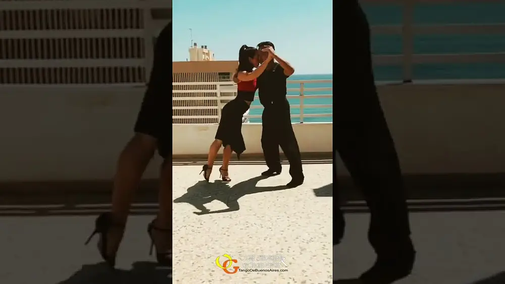 Video thumbnail for #tango #tangodebuenosaires GIRO Parada Adorno Calesita Georgina Vargas Oscar Mandagaran #tangodance