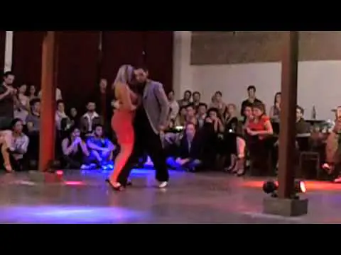 Video thumbnail for Daniele Calà & Graziella Pulvirenti bailando Tango en TangoLab (Buenos Aires)