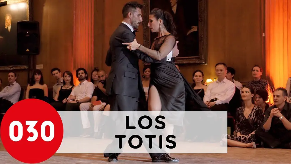 Video thumbnail for Virginia Gomez and Christian Marquez – El bazar de los juguetes #LosTotis