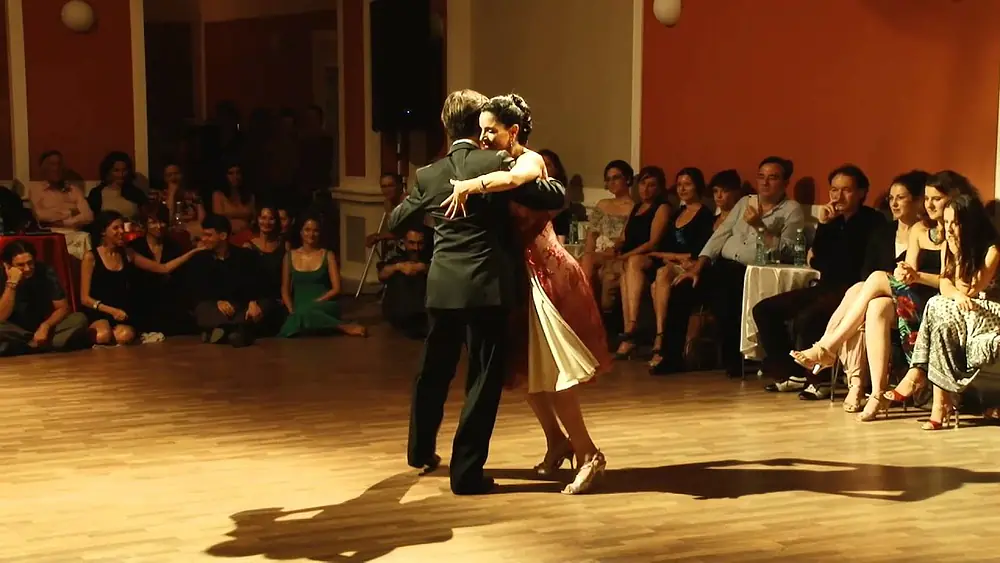 Video thumbnail for Dominic Bridge y Cecilia Piccinni - Tango Cazino 2014 - 4/4