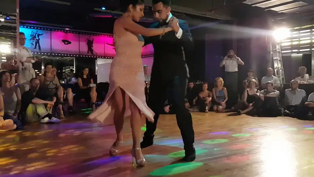 Video thumbnail for Clarisa Aragon & Jonathan Saavedra // Warsaw Tango Meeting 2019 5/5