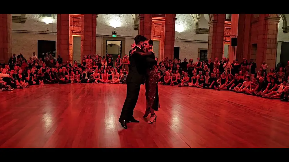 Video thumbnail for Sebastian Achaval y Roxana Suarez no 16° Festival Tango Porto, em 21/04/23 - 3/5