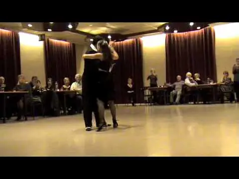 Video thumbnail for Natalia Pombo and José Manrique 1 at Tango Brujo, 2010