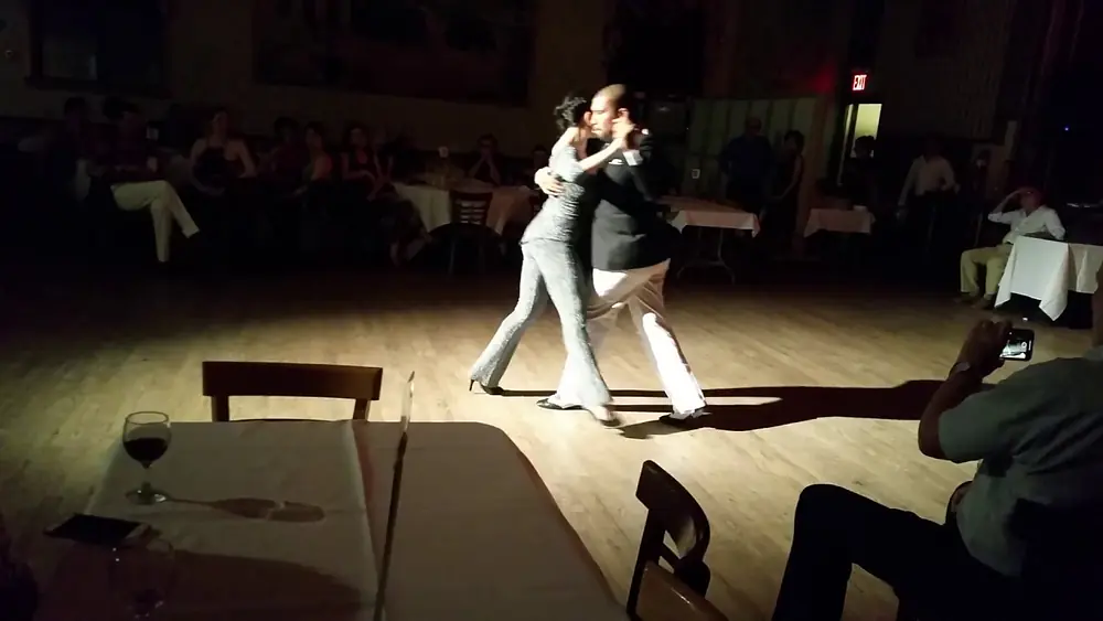 Video thumbnail for Argentine tango: Carla Marano & Octavio Fernandez - Nochero soy