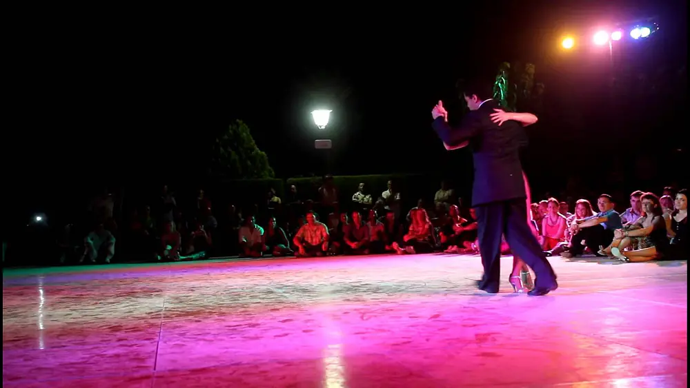 Video thumbnail for Rubén y Sabrina Véliz in XIX Festival de Tango de Sitges 2012 - 3