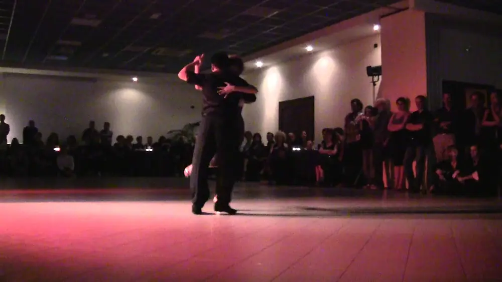 Video thumbnail for www.tangomiamor.it - Carlitos Espinoza & Noelia Hurtado 2 - Pisa 10/11/2012