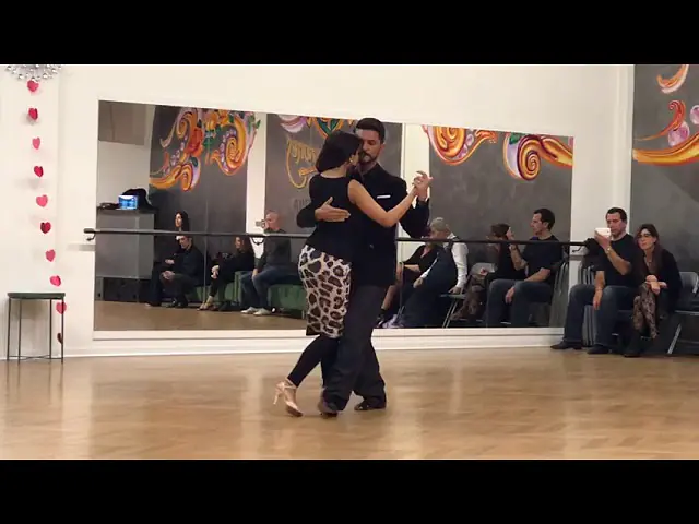 Video thumbnail for 2 Corazones Tango Accademia Rimini - Demo Classe Pam Est Là & Danilo Maddalena
