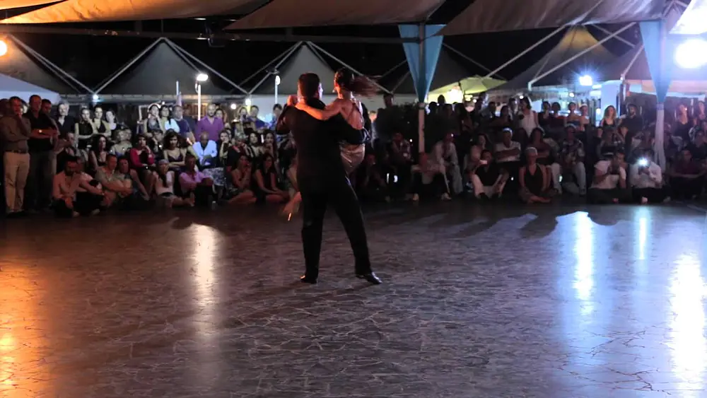 Video thumbnail for Adrian Aragon - Erica Boaglio -- Catania Tango Festival 2015 (1/3)