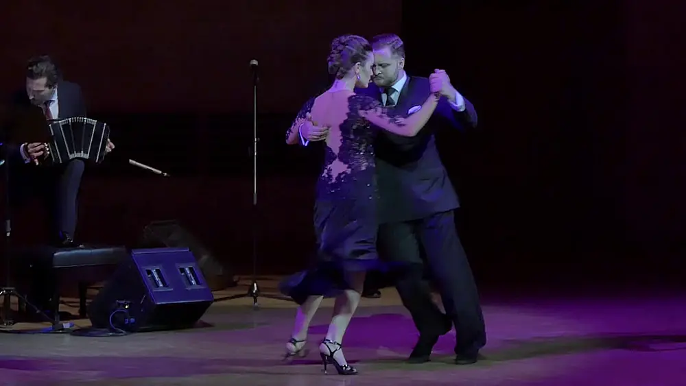 Video thumbnail for "Quedemonos Aqui" Maxim Gerasimov & Agustina Piaggio, Chino Laborde & Solo Tango Orquesta