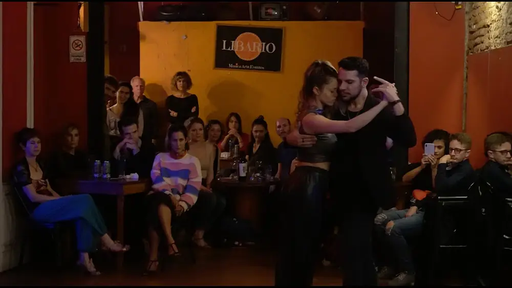 Video thumbnail for Mandria bailan Marco Celentano & Julieta Falivene. El Cachivache Tango