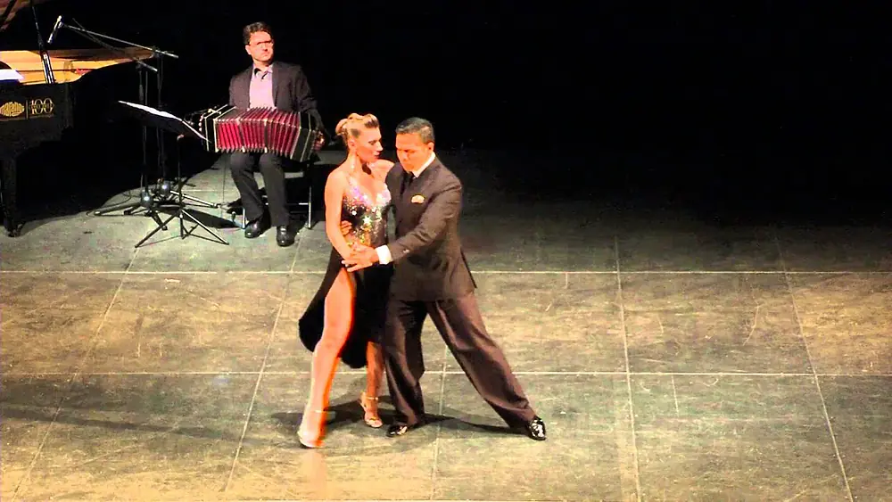 Video thumbnail for Sebastian Arce Mariana Montes/Tango Sonos-"Malevaje Tango" 5° Bari Tango Congress