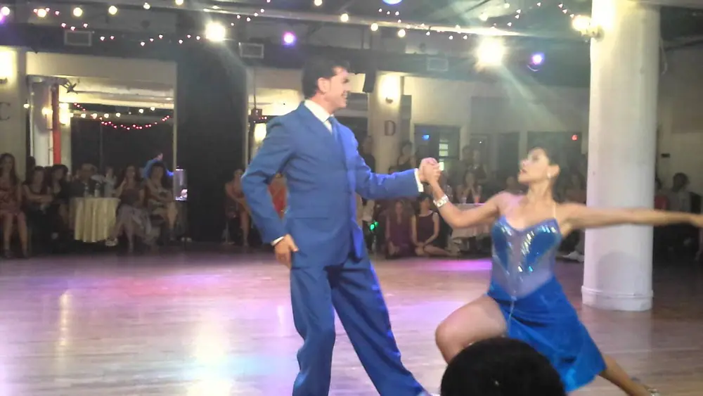 Video thumbnail for Argentine tango:Alejandro Barrientos & Rosalia Gasso - Tango escenario
