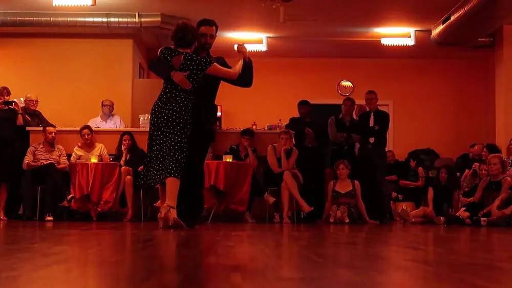 Video thumbnail for 2019.05.25 - Demián Garcia baila con Catherine Vuillemier en Lausanne 002