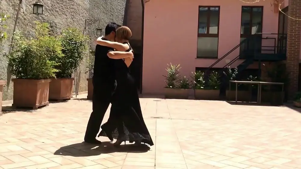 Video thumbnail for The London Tango Boutique: Malvina Gili & Sebastian Zanchez improvisation