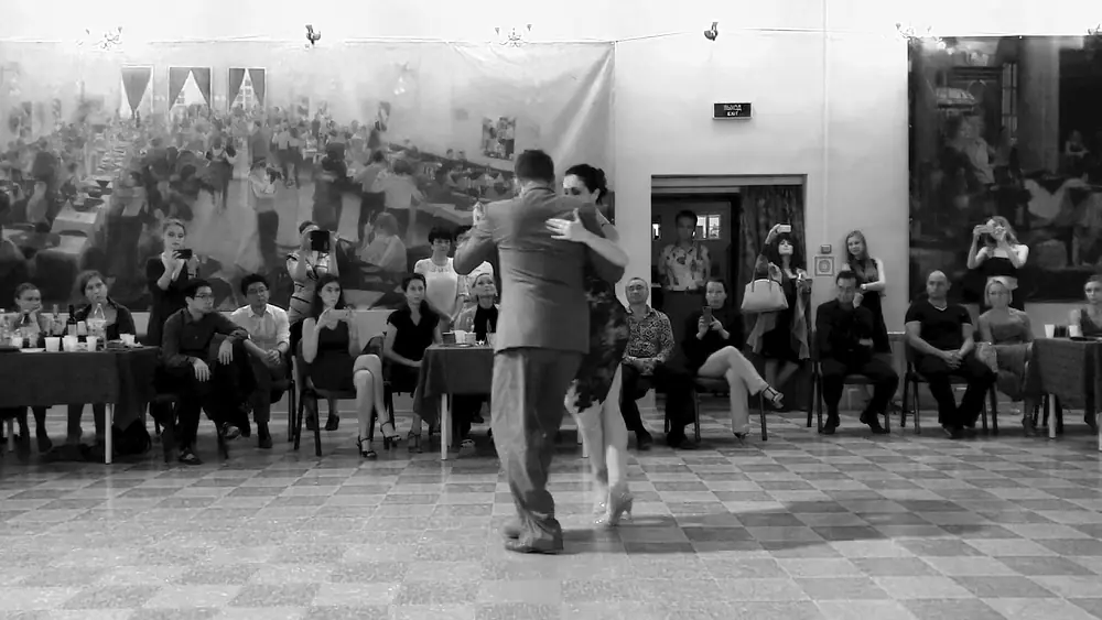 Video thumbnail for Elena Sergienko y Sergiy Podbolotnyy performing at Nuestro Tango Weekend 2017
