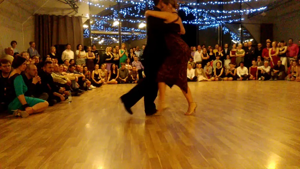 Video thumbnail for Carlitos Espinoza & Noelia Hurtado. Violetas (Vals). Tesoromio Tango Weekend, Kiev 2017