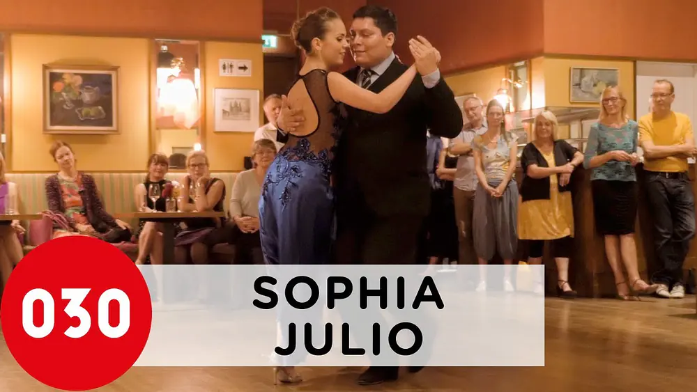 Video thumbnail for Sophia Paul and Julio Cesar Calderon – Nueve de julio